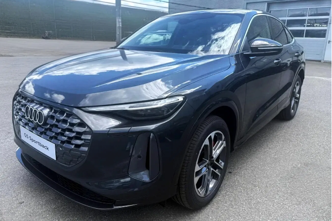 Oferta%20Q5%20Sportback%2040%20TFSI%20Benzina%20%28mild%29%20Hybrid%20204%20CP